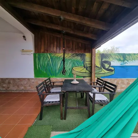 Ideal Remote Work, Relaxing, Pool And Surfing Κοραλέχο